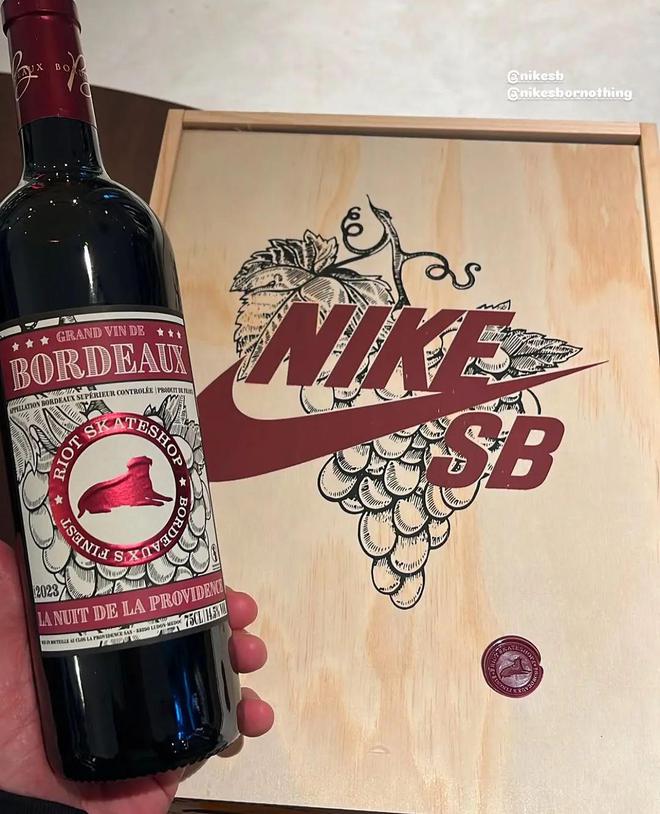 配色要回归了  红丝绸来了！陈冠希 x 阿迪蛇年超限定曝光！bsports必一体育网页版登录确认复刻！科比9「中国红」(图3)