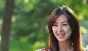 人常穿的鞋子往往能够决定她的命运必一体育app网站并非迷信一个女(图4)