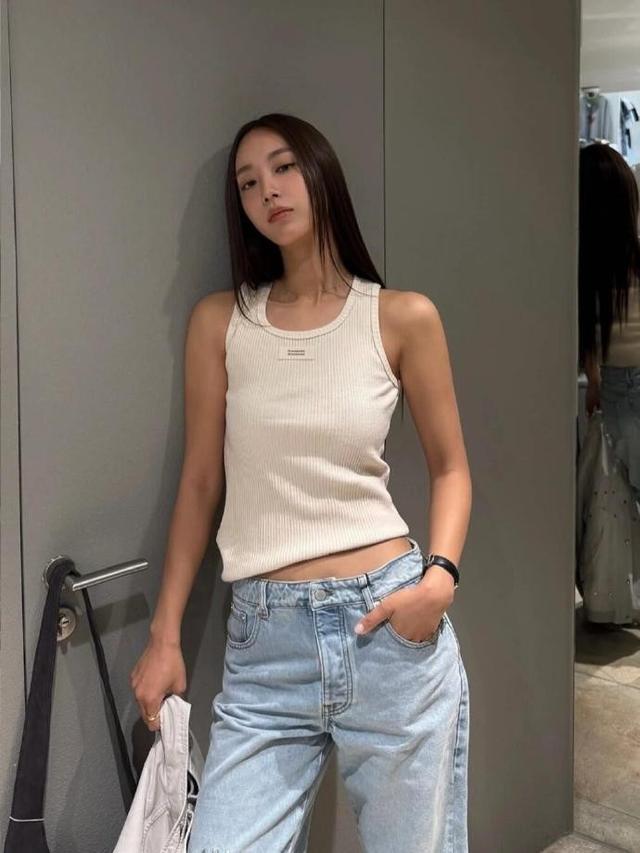 i 的 Clean Fit 穿搭 + 拍照速成法B—sports必一懒人必看!时尚博主HYel(图7)